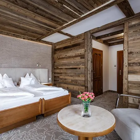 מלון Alpejski Boutique 4*