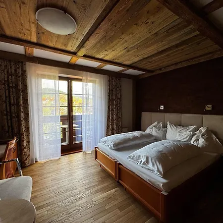 Alpejski Boutique מלון 4*